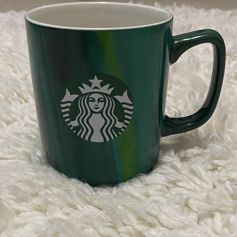 2002 Starbucks Emerald Green metallic Mug with Iconic Logo  for your  collection